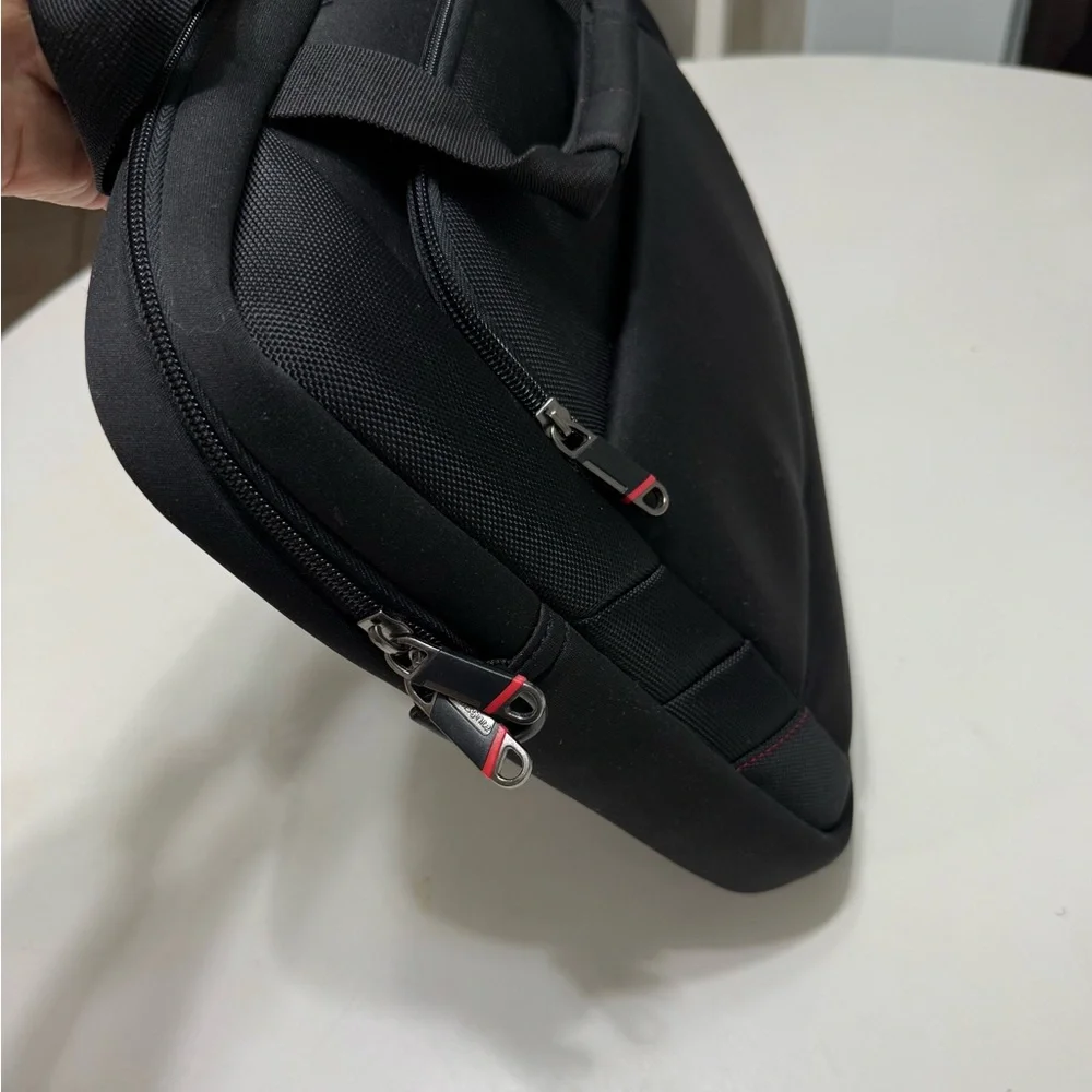 Samsonite laptop carry case w/adj straps un-used blk